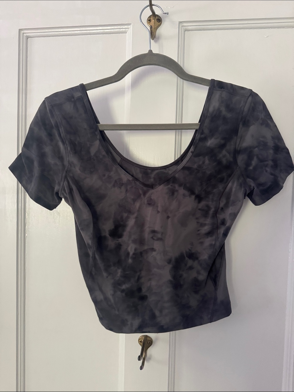 lululemon athletica Black & Charcoal Tie-Dye Scoop Crop Top